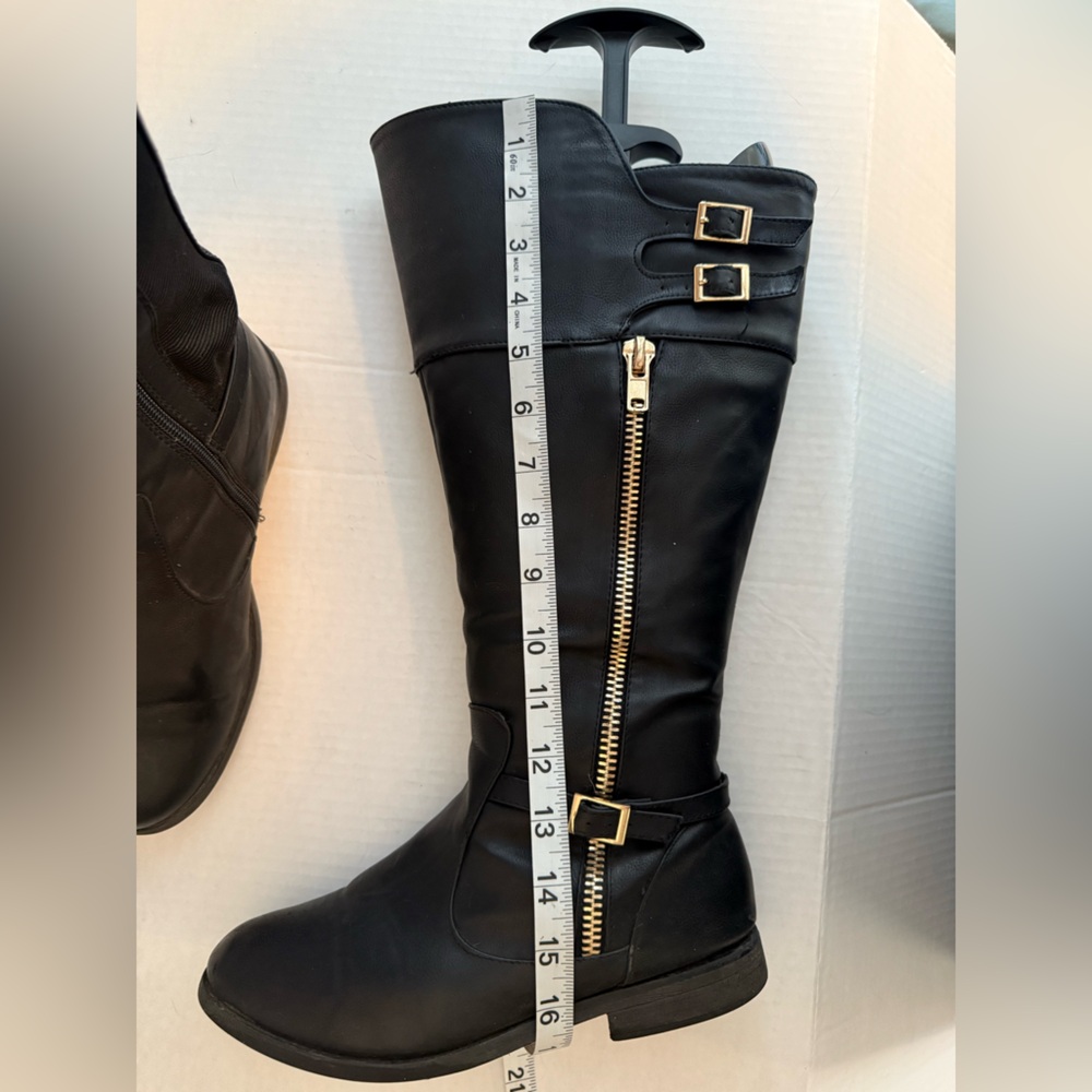 Black Faux-Leather Knee-High Boots Ladies Size 8W Gold Hardware - Picture 9 of 11